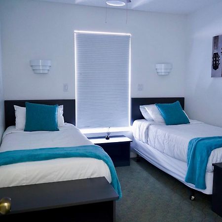 Enchanting Escape 3 Bedroom Minutes From Disney! キシミー エクステリア 写真