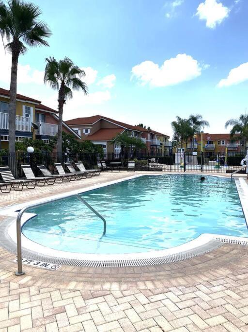 Enchanting Escape 3 Bedroom Minutes From Disney! キシミー エクステリア 写真